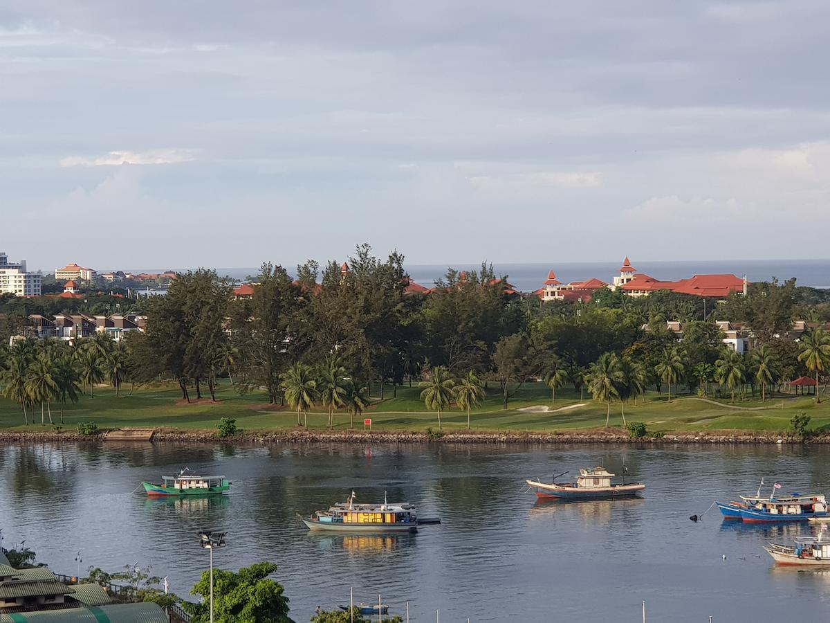 Aparthotel Marina Court Luxury Penthouse Kota Kinabalu Exterior foto