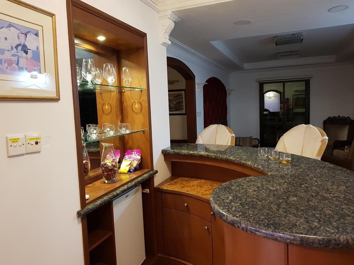Aparthotel Marina Court Luxury Penthouse Kota Kinabalu Exterior foto