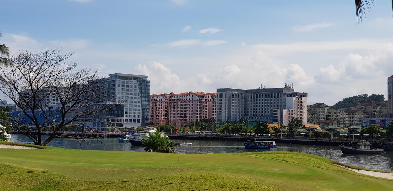 Aparthotel Marina Court Luxury Penthouse Kota Kinabalu Exterior foto
