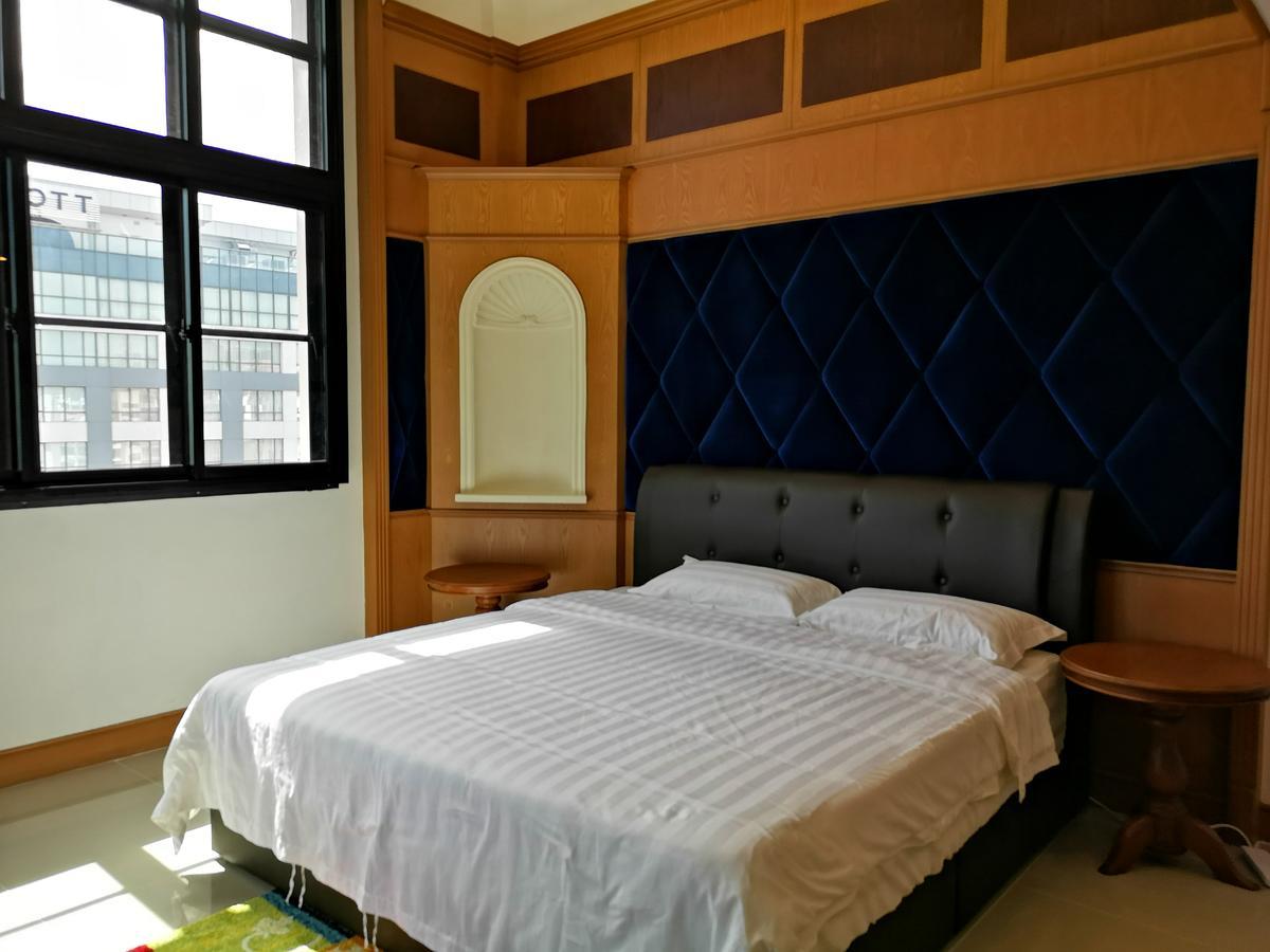 Aparthotel Marina Court Luxury Penthouse Kota Kinabalu Exterior foto
