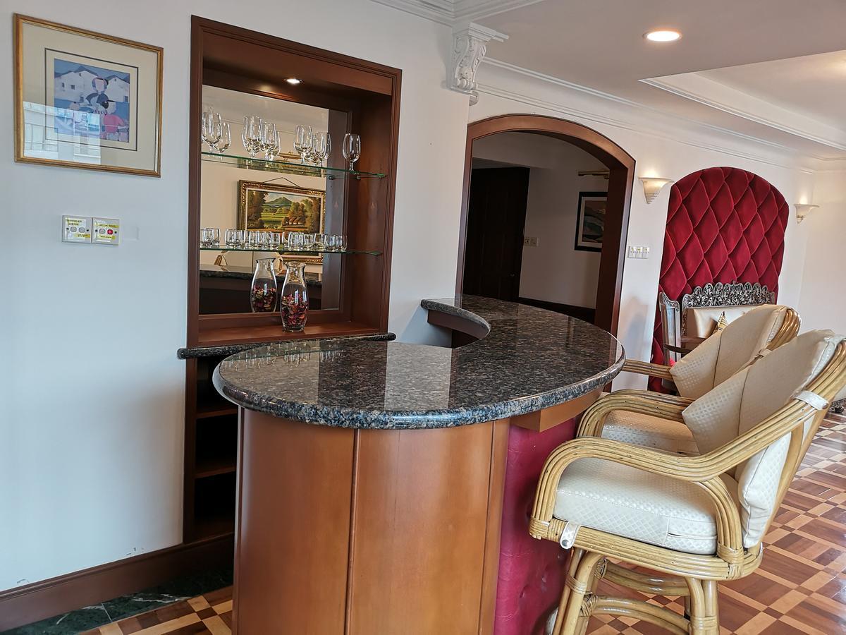 Aparthotel Marina Court Luxury Penthouse Kota Kinabalu Exterior foto
