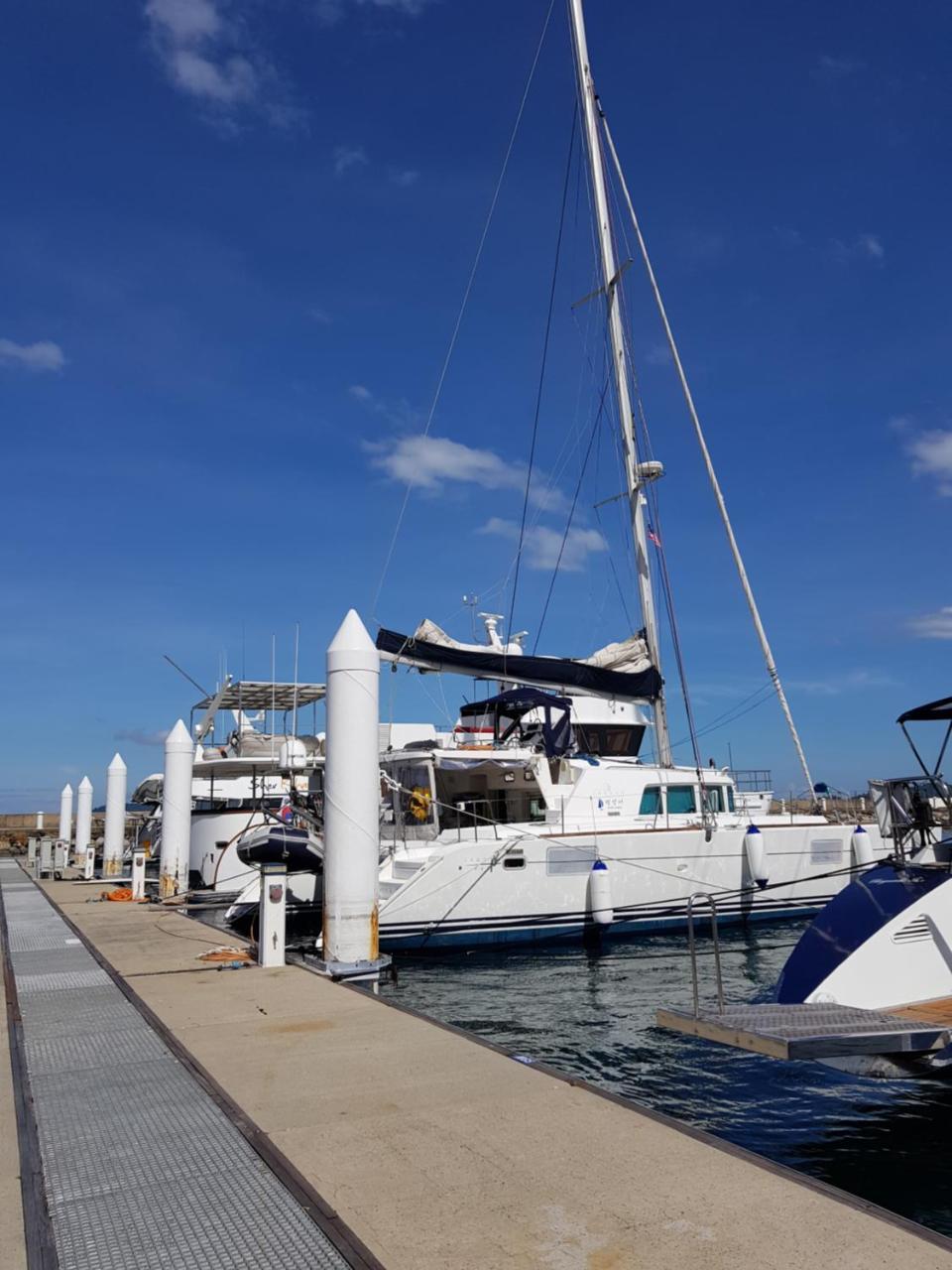 Aparthotel Marina Court Luxury Penthouse Kota Kinabalu Exterior foto
