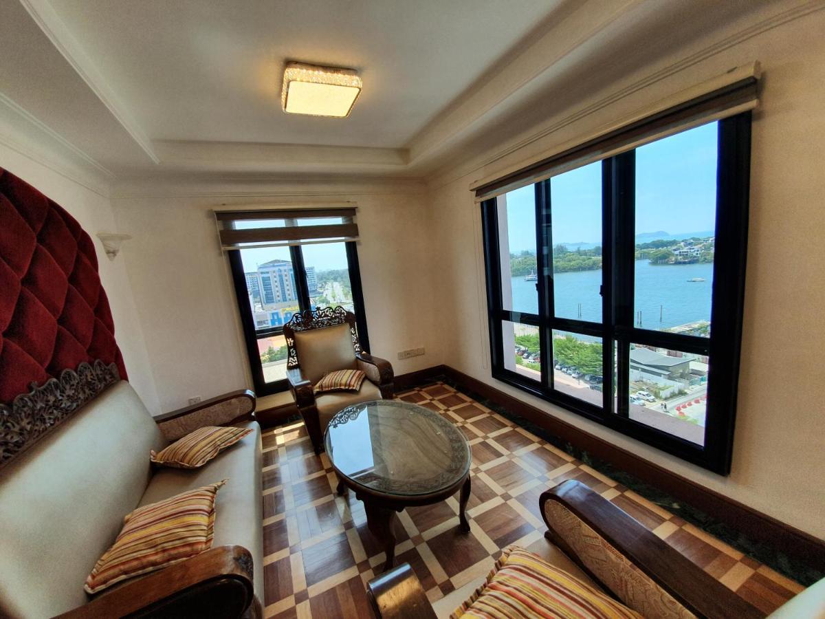 Aparthotel Marina Court Luxury Penthouse Kota Kinabalu Exterior foto